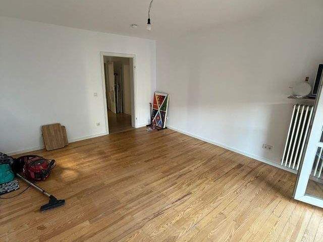 1 Zimmer Wohnung in Nürnberg nähe Rathenauplatz !