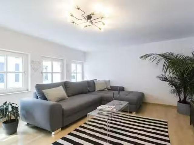 1 Zimmer Wohnung in Neubrückstraße, Altstadt