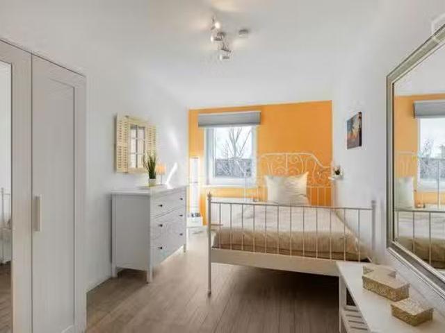 1 Zimmer Wohnung in Oberläuterstraße, Mockau Süd