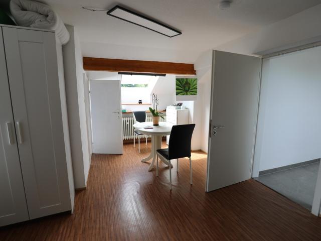 1 Zimmer Wohnung in Östringen