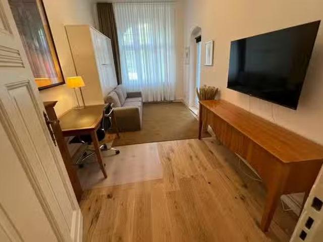 1 Zimmer Wohnung in Albrechtstraße, Tempelhof