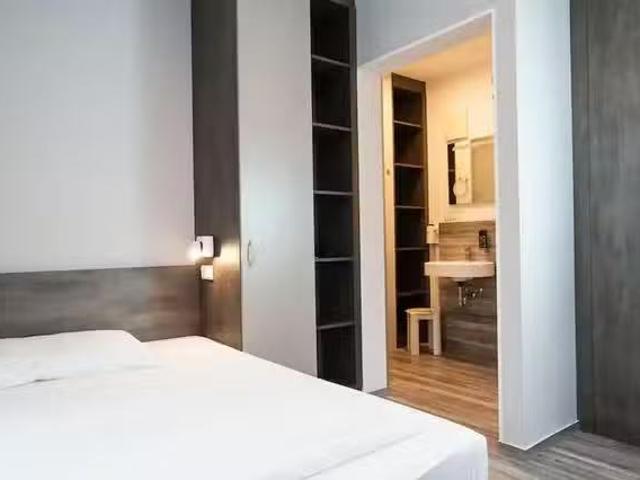 1 Zimmer Wohnung in Amalienburgstraße, Obermenzing