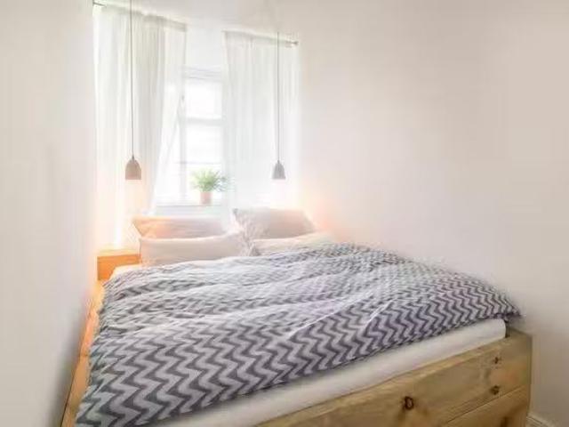 1 Zimmer Wohnung in Benkertstraße, Innenstadt