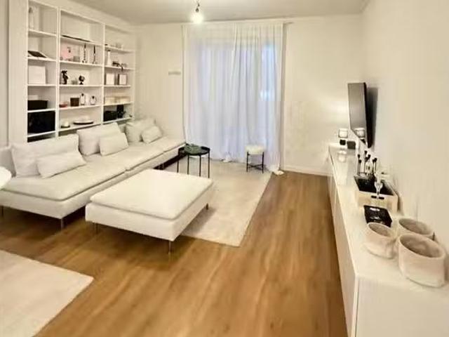 1 Zimmer Wohnung in Bernardstraße, Nordend