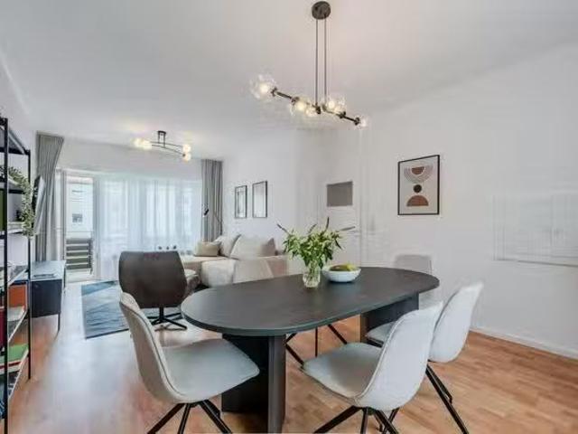 1 Zimmer Wohnung in Brunsbütteler Damm, Spandau