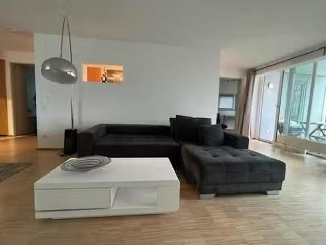 1 Zimmer Wohnung in Brückenstraße, Unterbilk