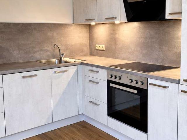 1 Zimmer Wohnung in Bruckmühl mit Einbauküche und Stellplatz