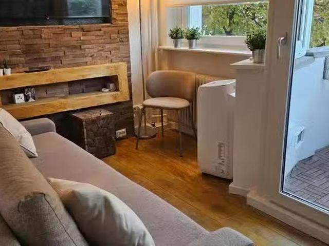1 Zimmer Wohnung in Düsseldorfer Straße, Bezirk Charlottenburg.