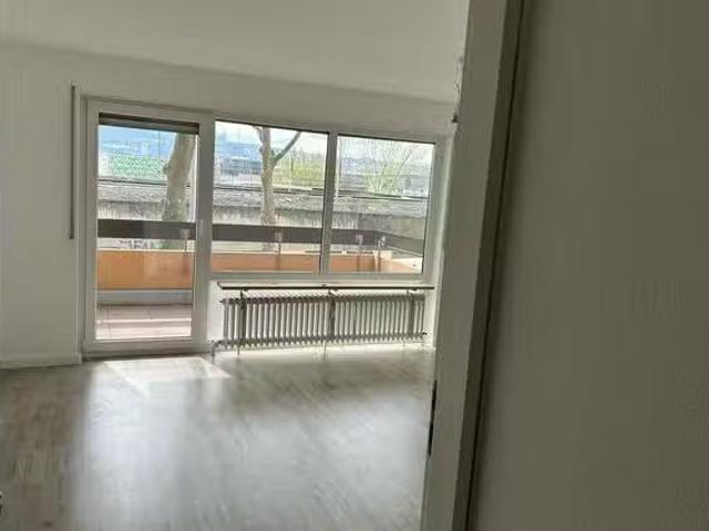 1 Zimmer Wohnung in Deckerstraße, Bad Cannstatt