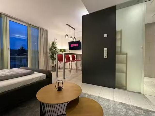 1 Zimmer Wohnung in Degenfeldstraße, Oststadt