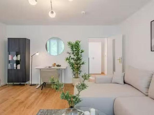 1 Zimmer Wohnung in Deitmerstraße, Steglitz