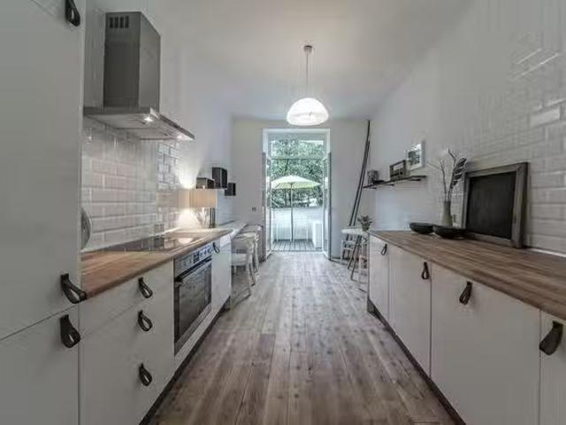 1 Zimmer Wohnung in Dianastraße, Stadtbezirk 3