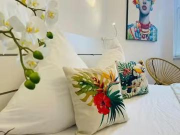 1 Zimmer Wohnung in Dirschauer Straße, Friedrichshain