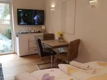 1 Zimmer Wohnung in Dolmanstraße, Refrath