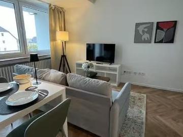 1 Zimmer Wohnung in Felderstraße, Rheindorf