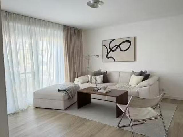 1 Zimmer Wohnung in Floridaring, Pattonville