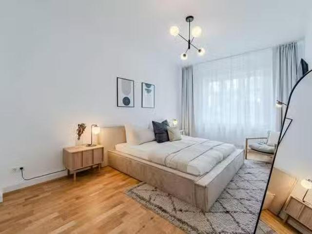 1 Zimmer Wohnung in Framstraße, Neukölln