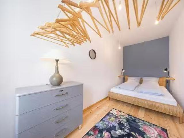 1 Zimmer Wohnung in Friedrich Ebert Straße, Innenstadt