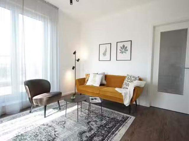 1 Zimmer Wohnung in Georg Klingenberg Straße, Bezirk Lichtenberg