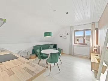 1 Zimmer Wohnung in Hauptstraße, Perouse