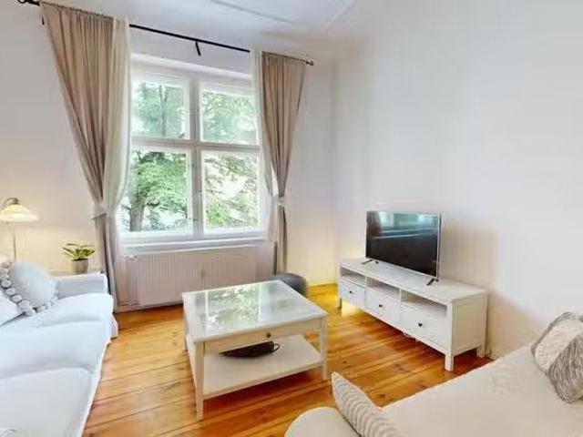1 Zimmer Wohnung in Hektorstraße, Halensee