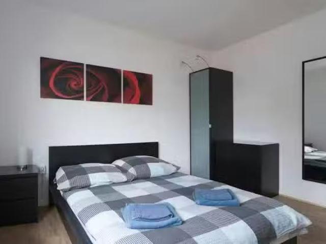 1 Zimmer Wohnung in Henri Dunant Straße, Mühlheim am Main