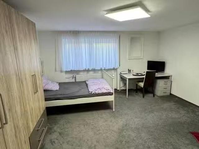 1 Zimmer Wohnung in Hertichstraße, Eltingen
