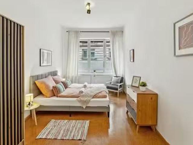1 Zimmer Wohnung in Himpfelshofstraße, Rosenau