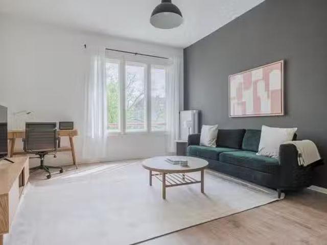 1 Zimmer Wohnung in Hohenzollerndamm