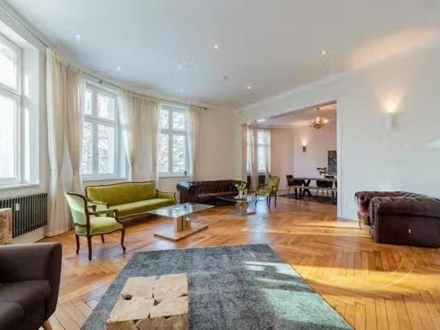 1 Zimmer Wohnung in Hohenzollerndamm, Wilmersdorf