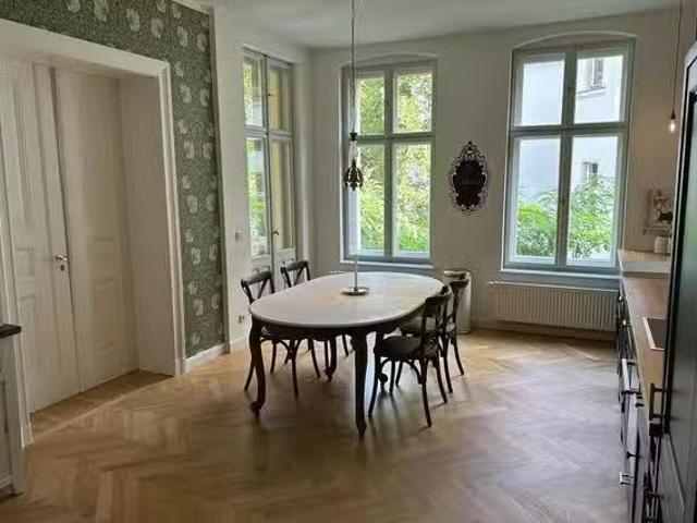 1 Zimmer Wohnung in Hohenzollernstraße, Zehlendorf