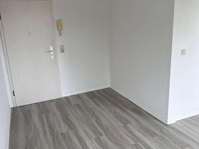 1 Zimmer Wohnung in idyllischer Lage – Perfekt für Singles oder Pendler!