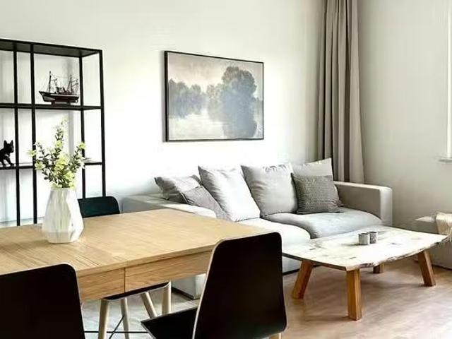 1 Zimmer Wohnung in Karlsruher Straße, Bezirk Charlottenburg W.