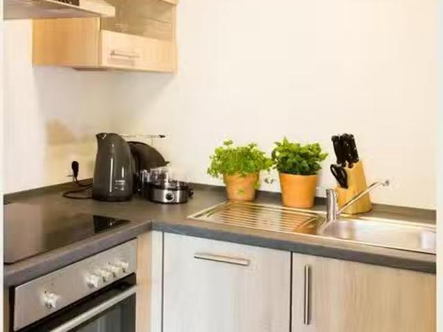 1 Zimmer Wohnung in Kochstraße, Haaren