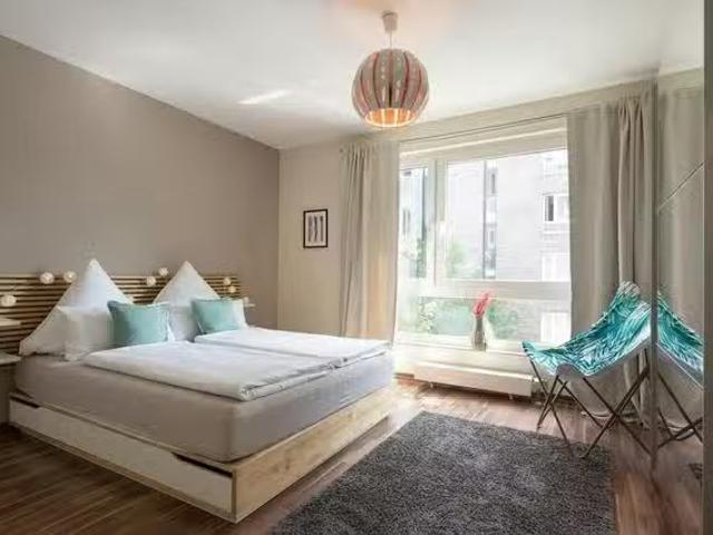1 Zimmer Wohnung in Krachtstraße, Bezirk Friedrichshain Kreuzb.