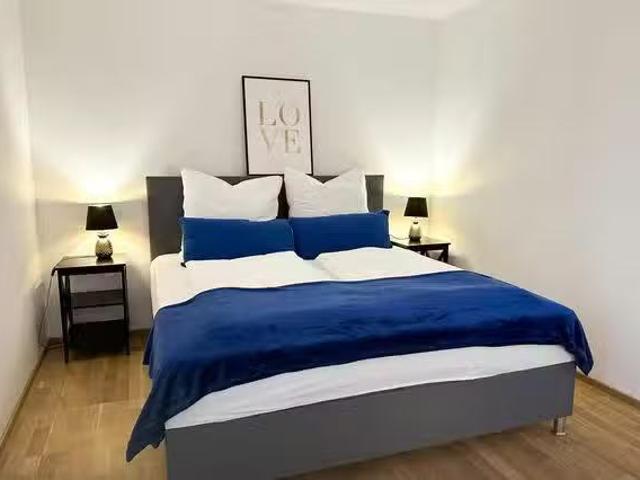 1 Zimmer Wohnung in Labertalstraße, Loch
