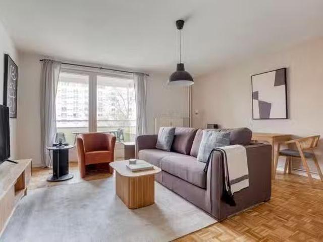 1 Zimmer Wohnung in Landhausstraße