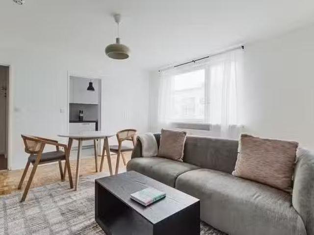 1 Zimmer Wohnung in Landhausstraße
