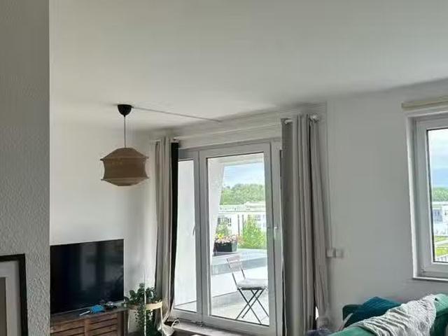 1 Zimmer Wohnung in Landsberger Allee, Bezirk Marzahn Hellersd.