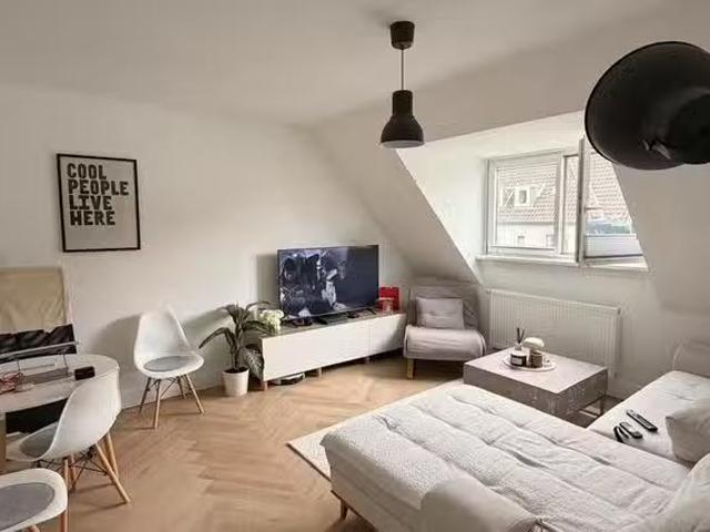 1 Zimmer Wohnung in Langenbeckstraße, Stadtbezirke II