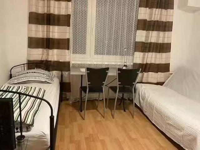 1 Zimmer Wohnung in Lerchenauer Straße, Schwabing