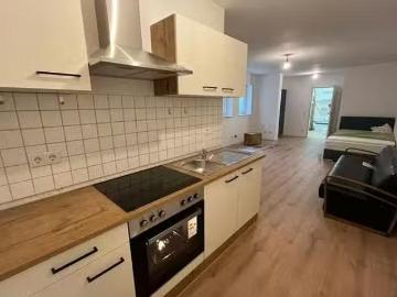 1 Zimmer Wohnung in Reichenberger Straße