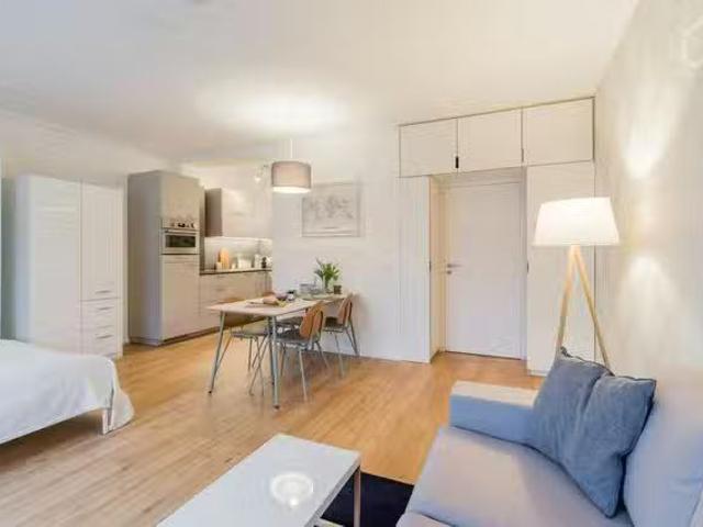 1 Zimmer Wohnung in Richard Wagner Straße, Charlottenburg