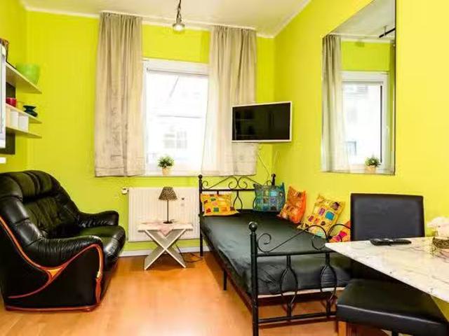 1 Zimmer Wohnung in Römerstraße, Bonn Castell