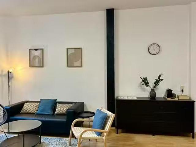 1 Zimmer Wohnung in Sternstraße, Altstadt