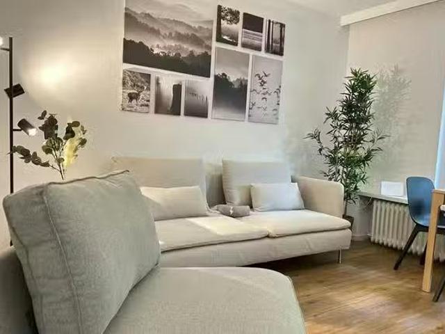 1 Zimmer Wohnung in Sülldorfer Landstraße, Sülldorf