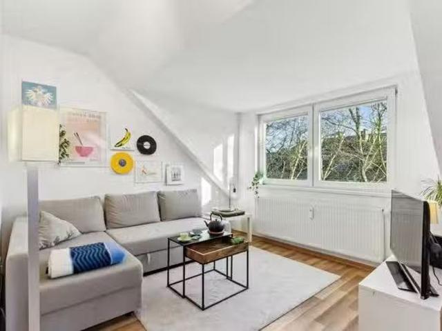 1 Zimmer Wohnung in Savignystraße, Stadtbezirke III
