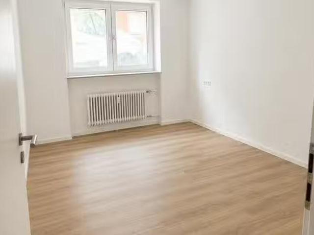 1 Zimmer Wohnung in Schreiberstraße, Süd