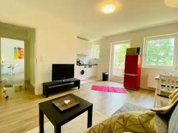 1 Zimmer Wohnung in Segeberger Weg, Unterrath