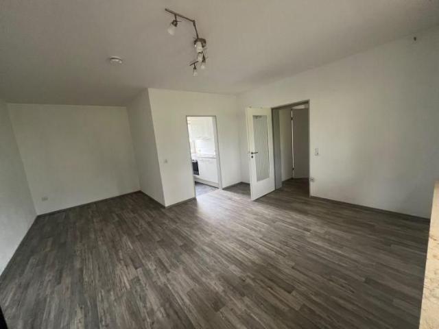 1 Zimmer Wohnung in Selb mit Einbauküche und Balkon perfekt für Singles